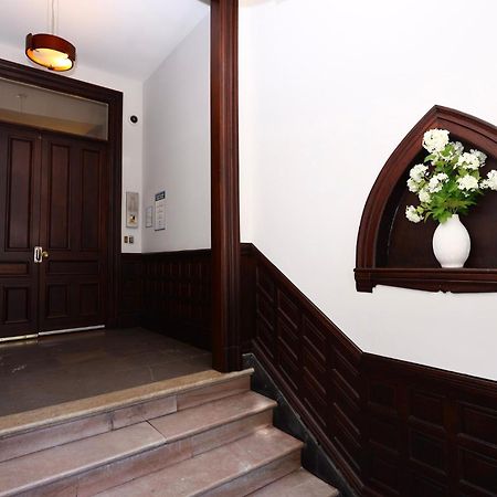 Cozy Newbury Street Studio, #5 Бостън Екстериор снимка